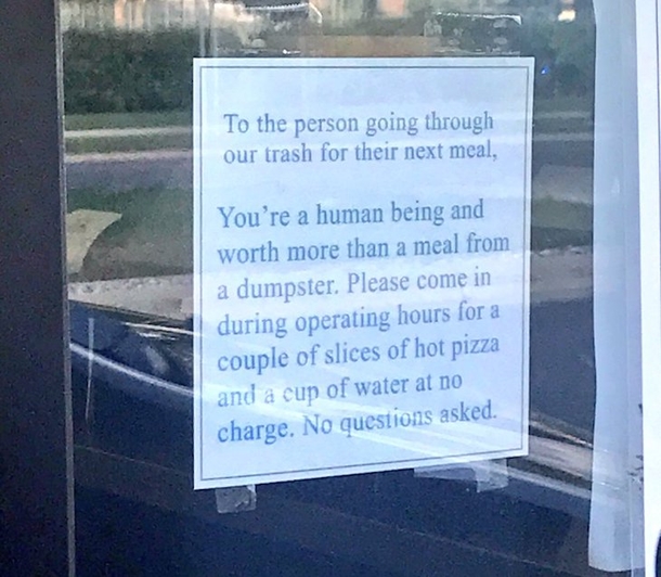 Little Caesar's Leaves Note For Homeless Man Rummaging Through Their Trash Every Night, Instantly Goes Viral - picture 3