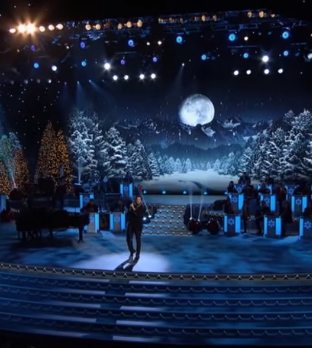 Luke Bryan's Rendition Of The Classic Song 'O Holy Night' Has Left The Internet Gasping - picture 2