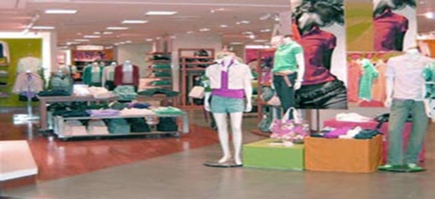 Major Retail Store Ditches Political Correctness And Say’s “Merry Christmas” This Year - picture 2