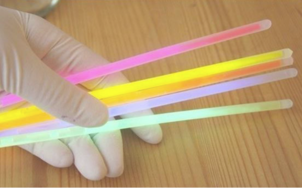 Make Your Own Glow Stick Nightlight - picture 3