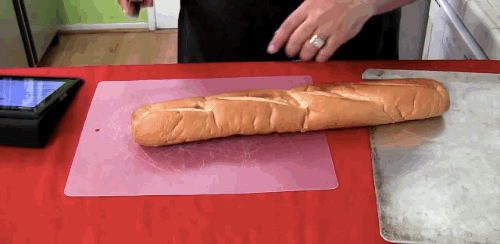 Man Adds Large Amounts Of Onions In A Pan, What He Does Next Looks Totally Delicious! - picture 2