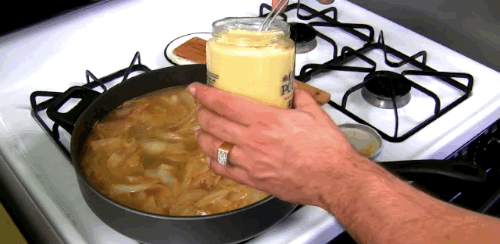 Man Adds Large Amounts Of Onions In A Pan, What He Does Next Looks Totally Delicious! - picture 8