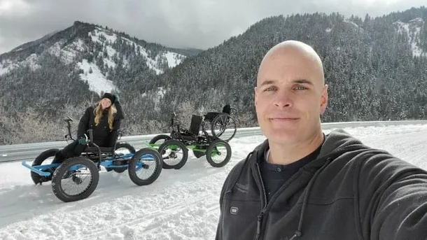 Man creates a fully electric off-road wheelchair so his wife can explore the outdoors like never before - picture 6