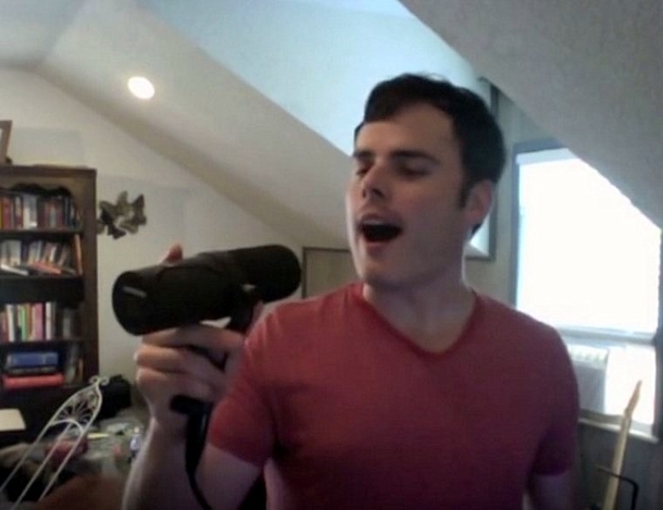 Man Sings Rendition To The Song 'Somebody To Love'. His Vocals Gave Me Goosebumps (Video) - picture 4