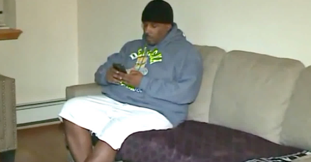Man sitting on couch looks up and spots missing 7-year-old girl has wandered into his home - picture 2