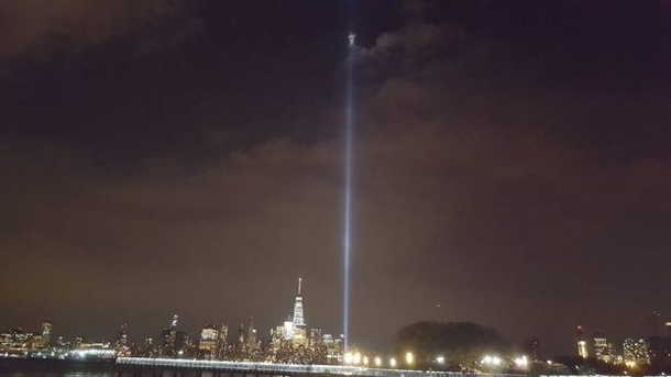 Man Snaps Scenic Pic On 9/11, Quickly Realizes He Captured A True Miracle On Film - picture 2