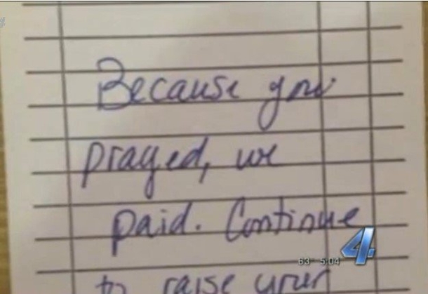 Man ‘Rewards’ Family Praying Before Meal, Runs Off As They’re Left In Tears - picture 3