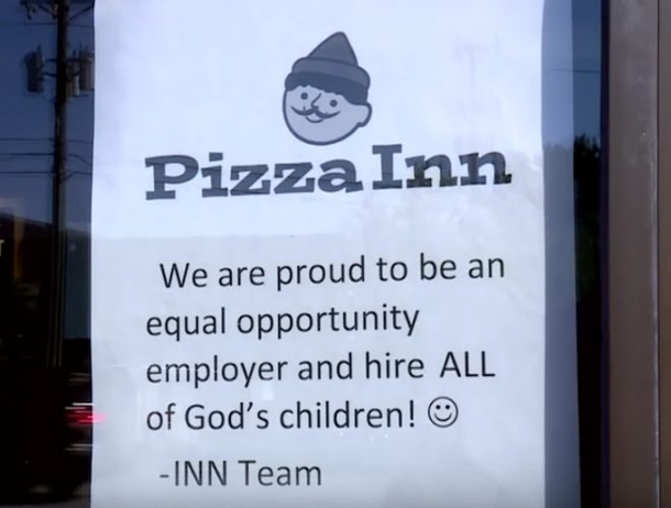 Mean Customer Wants 'Alert' Placed On Door About Employees. The Owner’s Response Is Epic! - picture 5