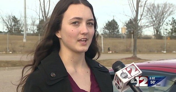 Michigan Teen Sends Out SERIOUS Warning That Goes Viral After Discovering Flannel Shirt On Her Windshield (Video) - picture 5