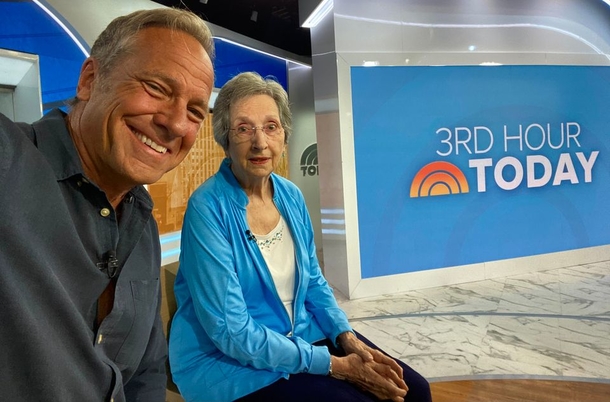 Mike Rowe shares the ‘secret’ behind his parent’s 60+ year marriage in heartwarming post - picture 2