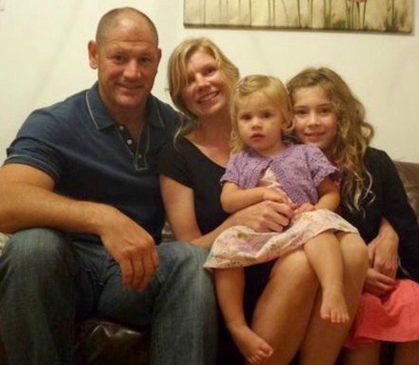Mom Alarmed By What Baby Did With Her Hand, Looked At Husband In Shock - picture 4