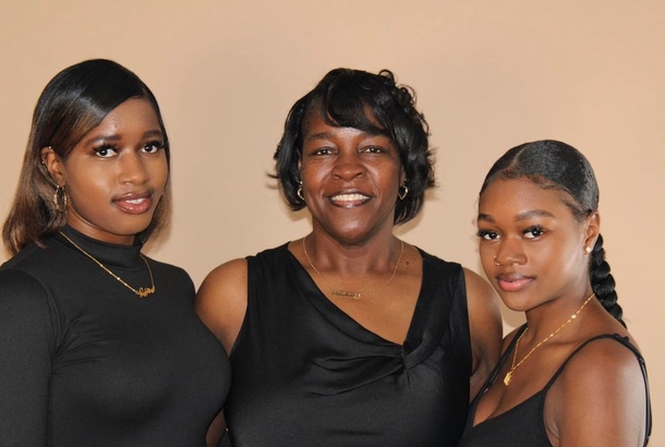 Mom and 2 young daughters die in car crash with deputy – rest in peace - picture 3