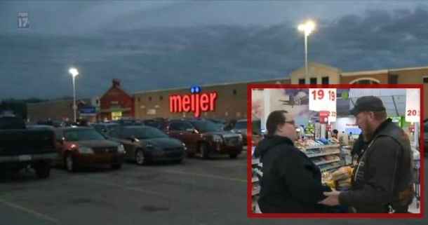 Mom Creeped Out By Biker Stalking Her In Store, Then He Taps Her Shoulder - picture 2