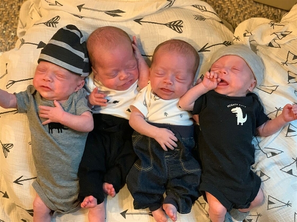 Mom gives birth to identical quadruplets during coronavirus pandemic – and they’re adorable! - picture 3