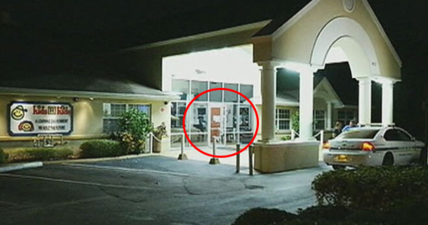 Mom Goes To Day Care To Pick Up Son, But The Doors Are Locked And The Lights Are Off. Then She Spot Her Little Boy. - picture 2