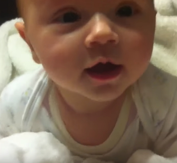 Mom Hands Smiling Baby To Daddy, Returns Later To Discover Her Face Is Completely Different - picture 3