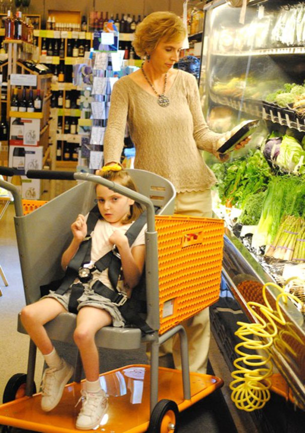 Mom Invents New Shopping Cart To Help Special Needs Kids And Seniors - picture 3