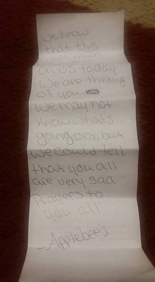 Mom Runs Into Restroom, Begins Sobbing When She Saw Who Was With Her - picture 4
