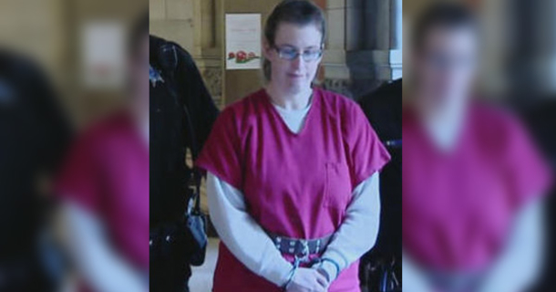 Mom Says Her Sons Accidentally Drowned In The Bathtub. Then Police Notice What's Wrong With Their Hair - picture 2