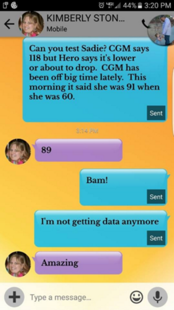 Mom Texts 4-Year-Old Daughter's Teacher After Dog Starts Acting Strangely, Gets Unexpected Reply - picture 3