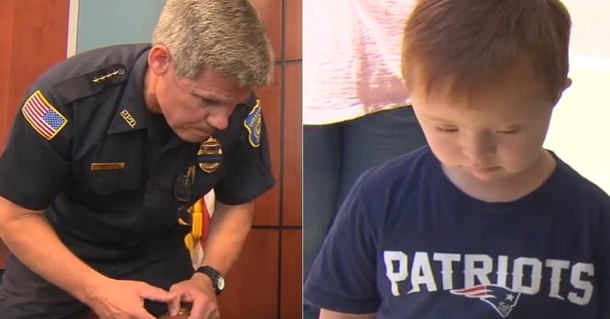 MOM WALKS HER 6-YEAR-OLD INTO THE POLICE STATION, THEN THEY SEE WHAT’S IN HIS HANDS - picture 2