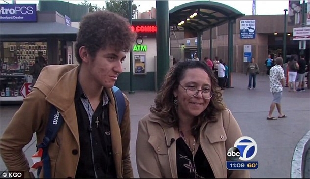 Mother And Son Reunited After 15 Years Thanks To Facebook Picture (Photo) - picture 4
