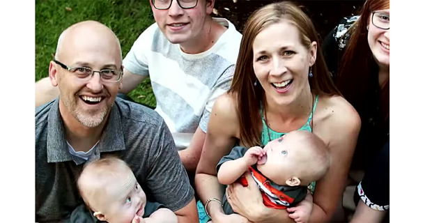Mother finds out twins have down syndrome, tries to put them for adoption - changes her mind in 3rd trimester - picture 3