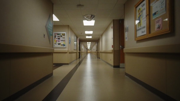 Mother Waiting With Sick Baby In Urgent Care - 40 Minutes Later Lights Go Off And Doors Are Locked - picture 3
