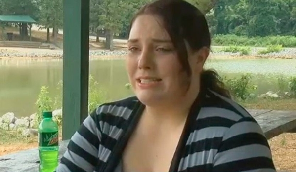 Mother Wakes Up From Hospital Nap to Find Another Patient Holding Her Baby & Nurses Laughing Along - picture 6