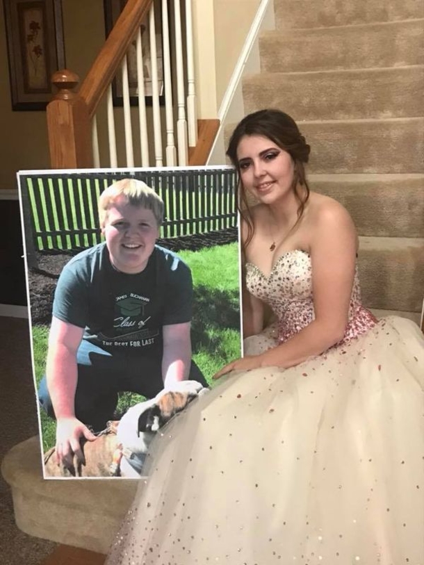 Mourning Father takes late son’s girlfriend to Prom after his boy dies in fatal crash - picture 3