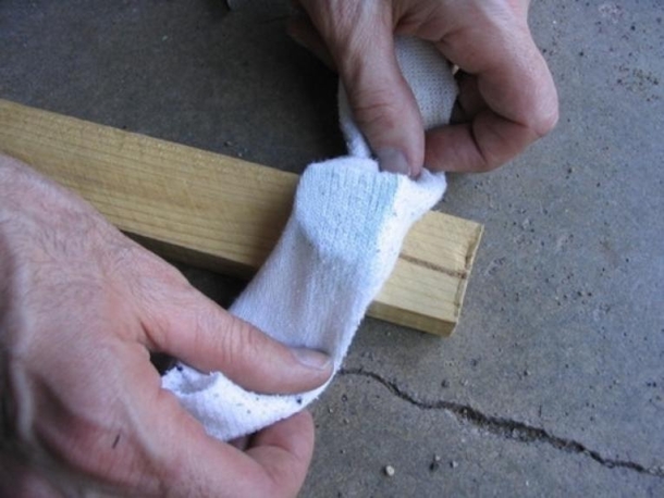Neighbors Finally Learn Why Woman Leaves Chunks of Soap in Yard - picture 5