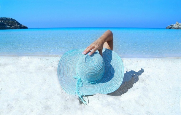 Neuroscientists Suggest That You Go To The Beach Regularly For The Following 5 Reasons - picture 2