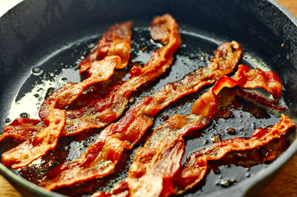 Never Fry Bacon Again! This Expert Chef Reveals A Brilliant Way To Cook Bacon So It’s Perfectly Crispy, All The Time - picture 2