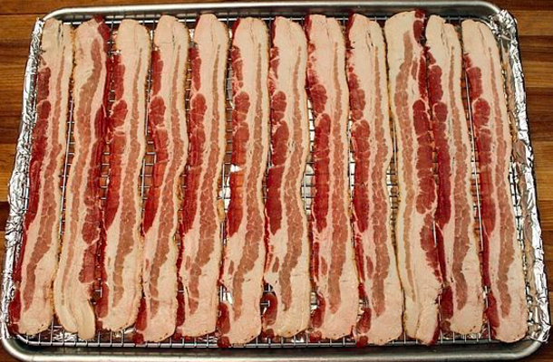 Never Fry Bacon Again! This Expert Chef Reveals A Brilliant Way To Cook Bacon So It’s Perfectly Crispy, All The Time - picture 3