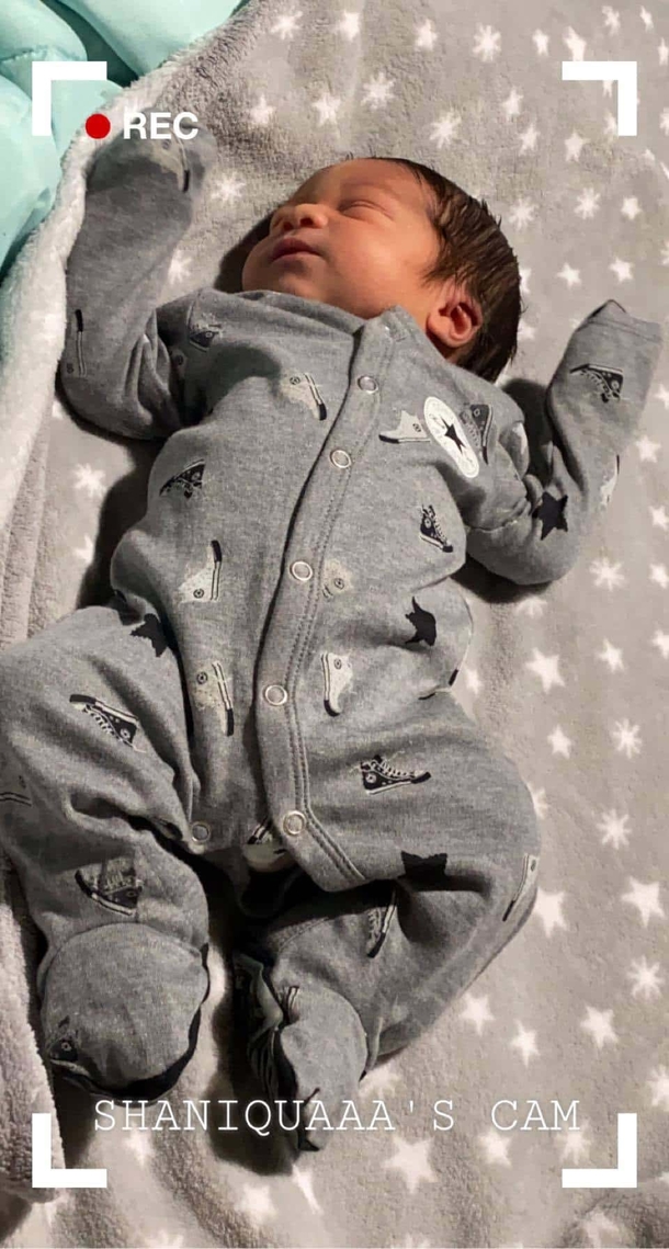 Newborn who was born on the side of the road is named after the Officer who helped deliver the baby boy - picture 3
