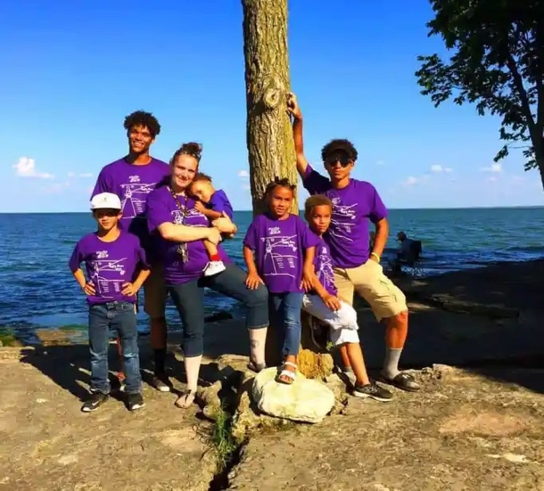 NICU Nurse adopts premature triplets and their teenage mother to make sure they remain together - picture 3