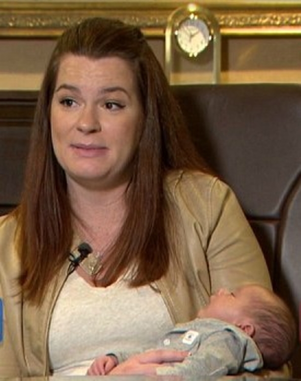 Nurses Bring Mom’s Baby Back From ‘Physical,’ Then She Sees What’s Missing - picture 4