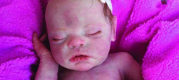 Officer Breaks Into Hot Car To Rescue Baby, Quickly Realizes His Mistake - picture 2