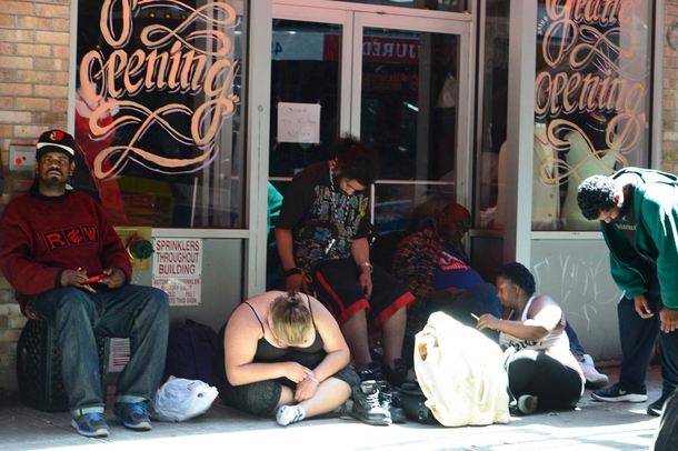 Officials Identify Why 22 New Yorkers Suddenly Collapsed, Began Vomiting, Urinating And Twitching - picture 10