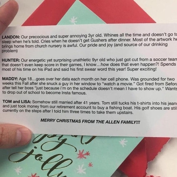 One Mother's brutally honest Christmas card lets everyone know the truth about her family, wow! - picture 2