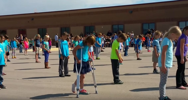 Over 21 Million People Witnessed The Moment This Little Girl Refused To Let Crutches Stop Her Dancing - picture 2