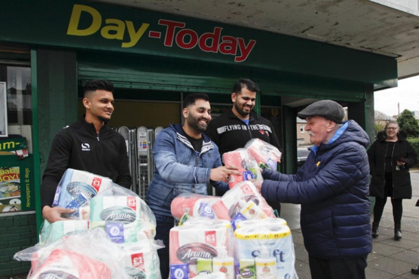 Owner Of Convenience Store Gives $6K In Free Goods To Local Elderly Who Are In Quarantine - picture 2