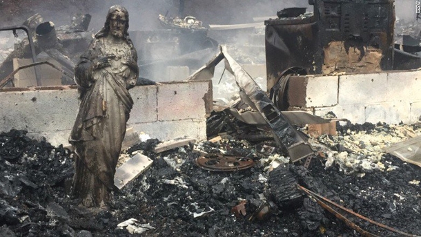 Owners Shocked At 1 Thing Left Standing After TN Home Burns Down - picture 2