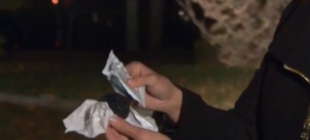 Parents Find Odd Blue Disk In Halloween Candy, And It’s Disturbing - picture 3