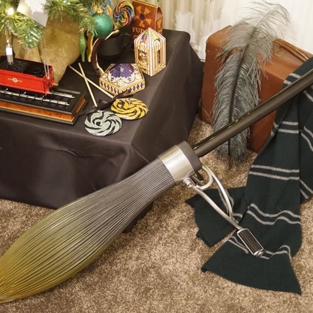 People Are Loving This Incredible Harry Potter-Themed Christmas Tree - picture 6