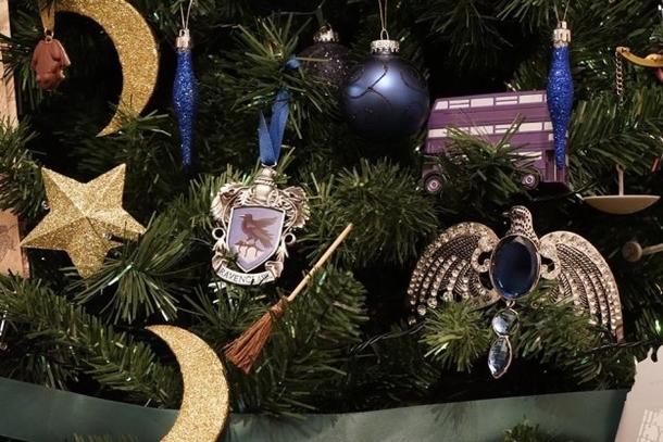 People Are Loving This Incredible Harry Potter-Themed Christmas Tree - picture 8