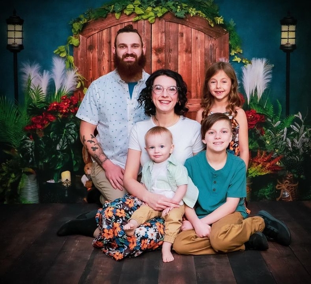 Photographer captures last moments of family hours before fatal crash that took the lives of all five members - picture 3