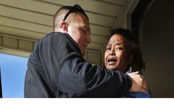 Photos Of Police Officer Showing Up On Grandma's Doorstep Go Viral (Video) - picture 2