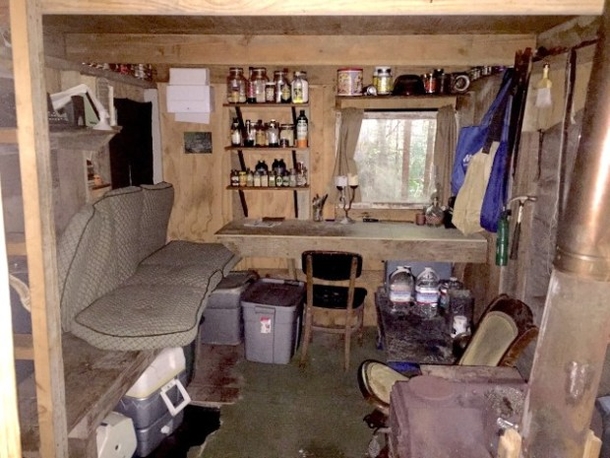 PICS: Forest Ranger Spots Hidden Cabin In Woods, Finds Creepy Mystery Inside - picture 4