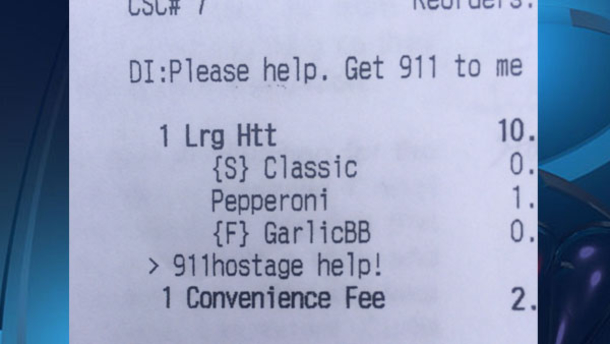Pizza Hut Employees Call 911 After Taking Closer Look At Customer's Order - picture 3